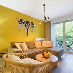 apartamenty-portowe-by-nadmorskie-tarasy-c311.kolobrzeghotels.com/